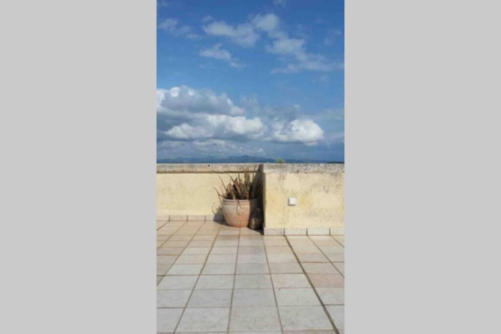 Secluded House With Great View And Private Beach Theologos  Exteriör bild