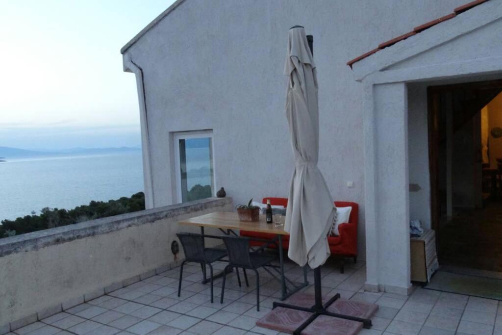 Secluded House With Great View And Private Beach Theologos  Exteriör bild